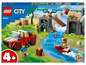 Lego City Set mit einem Jeep, einem Wasserscooter und einem Löwenkäfig.