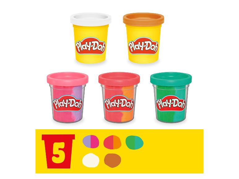 Fünf Play-Doh Knetmasse-Becher in verschiedenen Farben.
