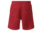 Rote Shorts mit elastischem Bund.