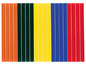 Klebestifte in Orange, Grün, Gelb, Blau und Rot.