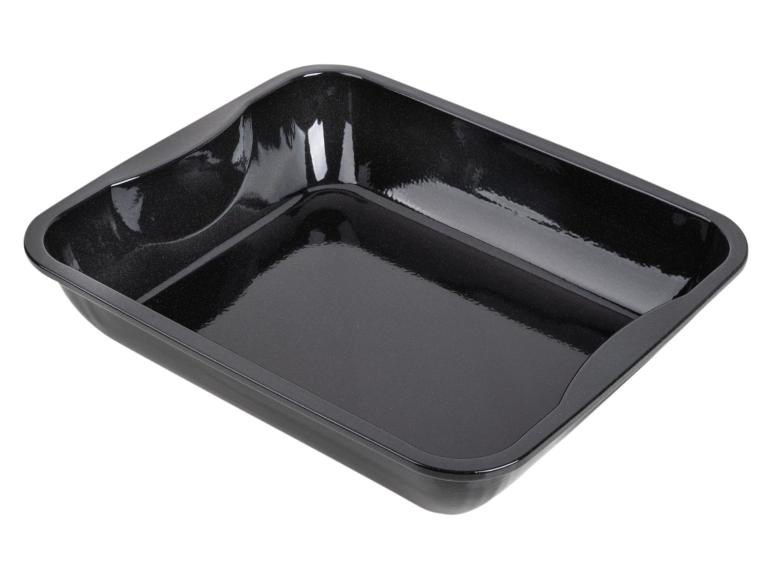 Schwarze, rechteckige Auflaufform