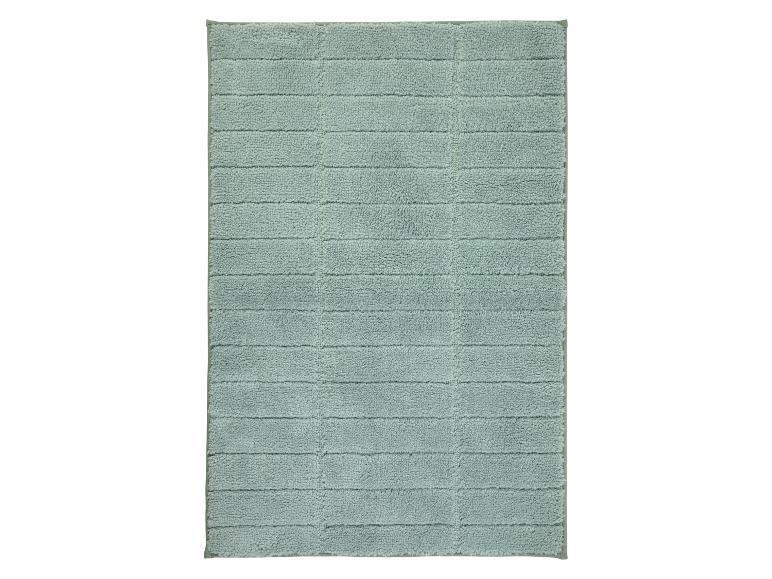Weiche, hellgrüne Badematte.