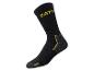 Schwarze Socke mit gelbem CAT® Logo und Details.