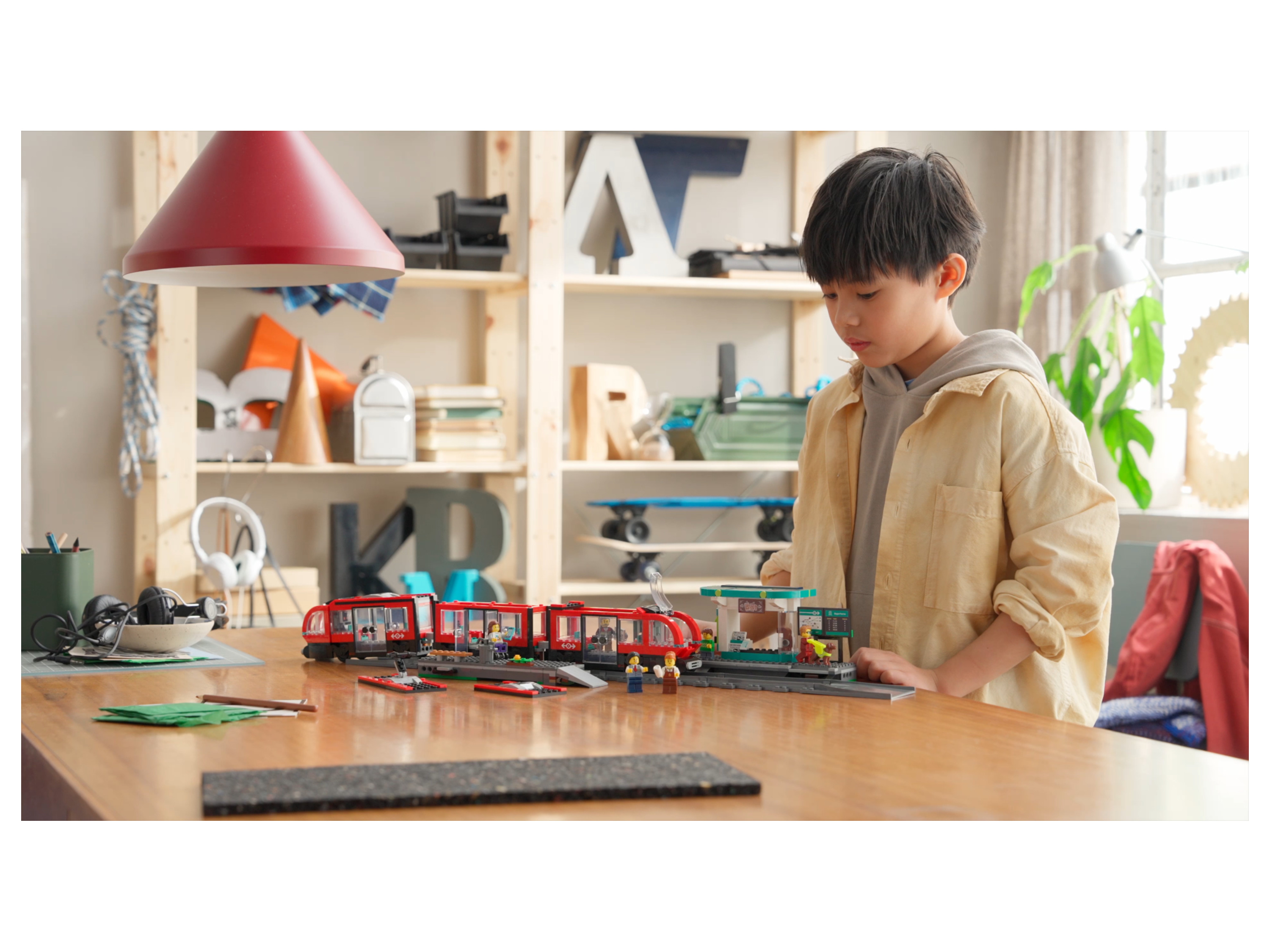 Lego City Trikkeholdeplass 60423 3