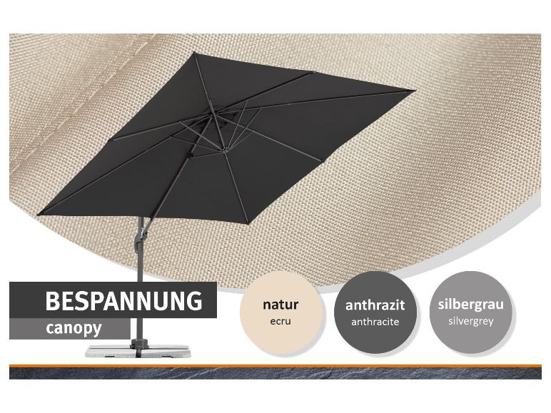 Anthrazitfarbener Ampelschirm mit Bezugsfarben: natur, anthrazit, silbergrau.