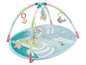 Ein Baby-Spielbogen mit einem Ozean-Motiv, mit einem Oktopus, einer Schildkröte und einem Wal.