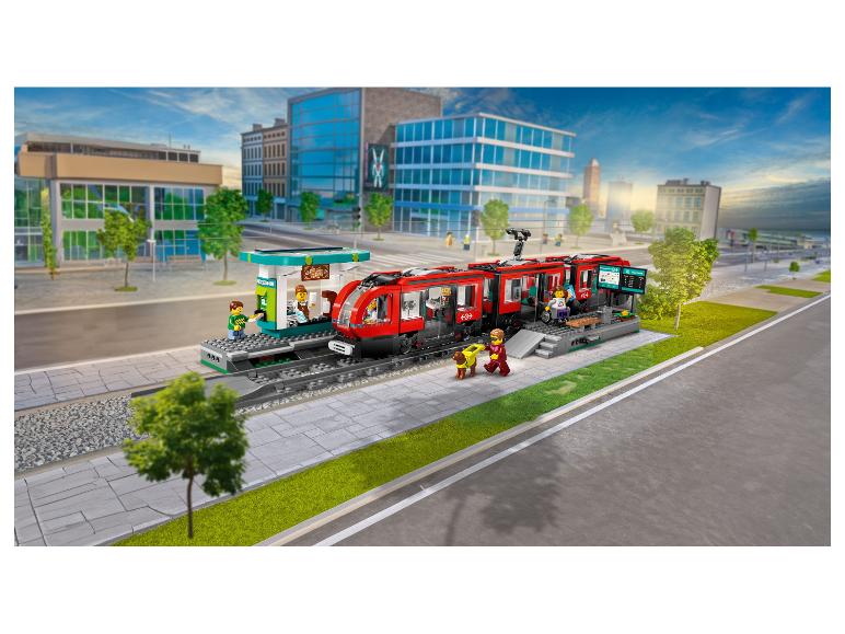 60423 Downtown Streetcar and Station