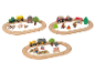 Holzeisenbahn-Set mit drei Themen: Bauernhof, Feuerwehr und Baustelle.