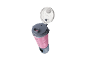 Tragbarer Mixer mit rosa Smoothie, offenem Deckel und Messmarkierungen.