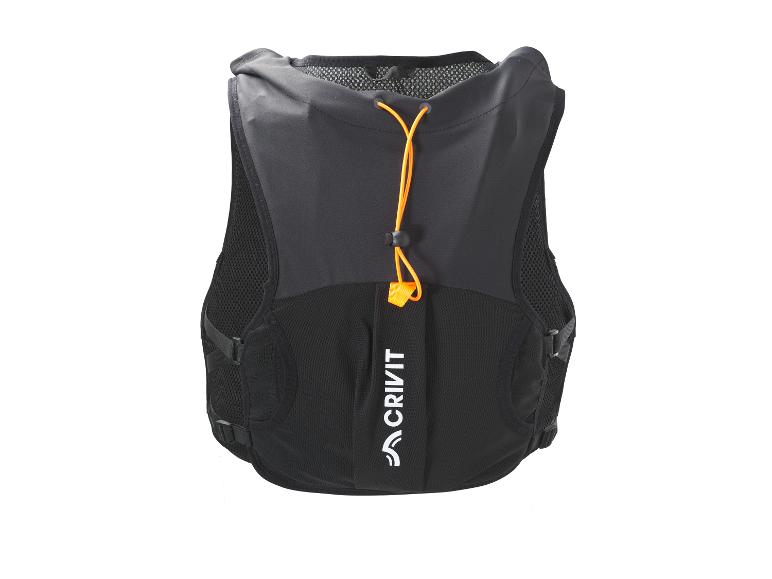 Schwarze Laufweste mit orangefarbenem Kordelzug und Mesh-Details.