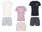 Drei Pyjama-Sets mit Shorts, T-Shirts mit den Aufdrucken 'Good Night' und 'Love Yourself'.