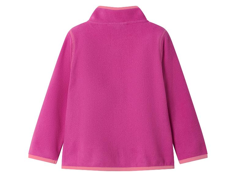 Rückenansicht einer fuchsiafarbenen Fleecejacke mit rosa Besatz