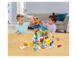 Zwei Kinder spielen mit einem VTech Marble Rush Kugelbahn-Set.