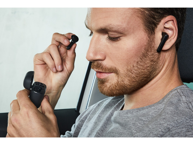 Gehe zu Vollbildansicht: SILVERCREST® True Wireless Bluetooth®-In-Ear-Kopfhörer mit Ladecase - Bild 3
