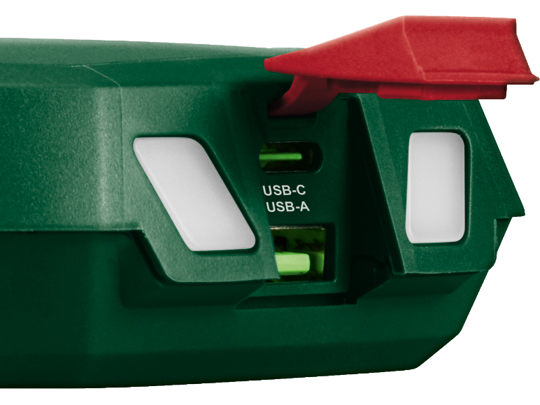 Grüne Powerbank mit roter Abdeckung und USB-C- und USB-A-Anschlüssen.