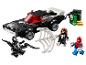 LEGO Spider-Man Set mit schwarzem Auto, Safe, Venom, Spider-Girl und Spider-Man.