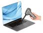 Laptop-Tastaturreiniger, Hand hält den Reiniger