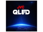 JVC QLED-Fernseher mit einem Bild der Erde aus dem Weltraum.