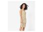 Beige Häkelkleid, Sommer-Stil.
