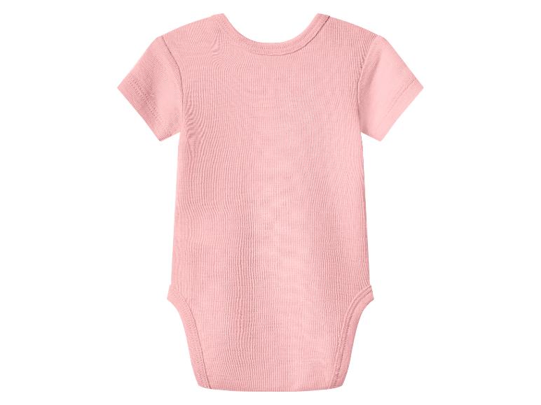 Rosa kurzärmeliger Baby-Body.