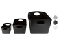 Drei schwarze Aufbewahrungskörbe mit Griffen.