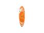 Orange-weißes SUP-Board mit strukturierter Oberfläche und schwarzen Gurten.