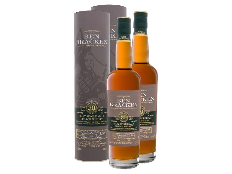 Zwei Flaschen 30 Jahre alten Islay Single Malt Scotch Whisky in Kartonröhren.
