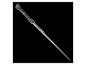 Silberfarbene Harry Potter Zauberstab-Replik von The Noble Collection auf schwarzem Hintergrund.