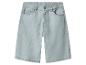 Hellblaue Jeans-Shorts mit Taschen und Knopfverschluss