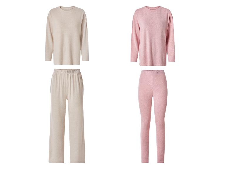 ESMARA® Damen Pyjama lang: beiges Set mit weiter Hose und rosa Set mit Leggings.
