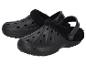 Schwarze, gefütterte Clogs mit Löchern und verstellbarem Riemen.
