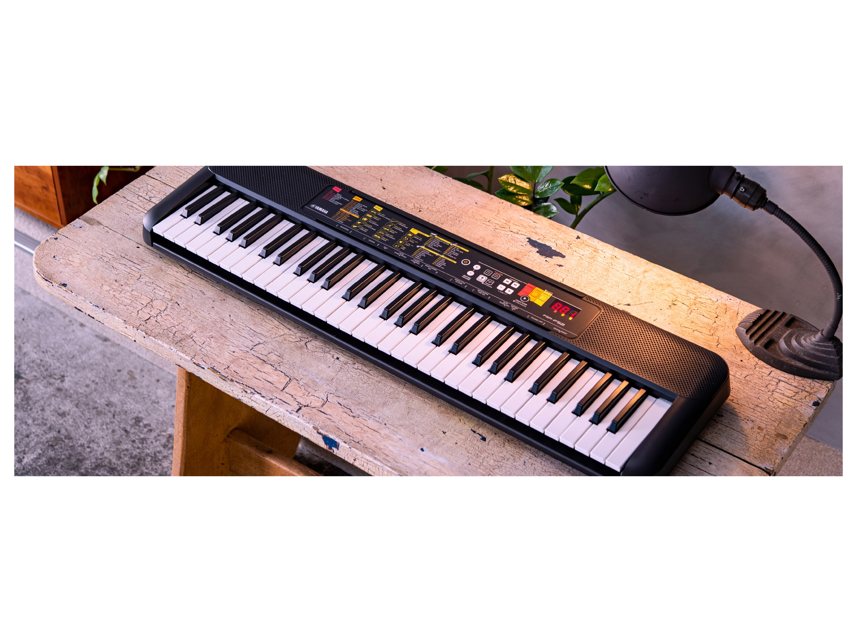 Thumbnail - YAMAHA Keyboard »PSR-F52«