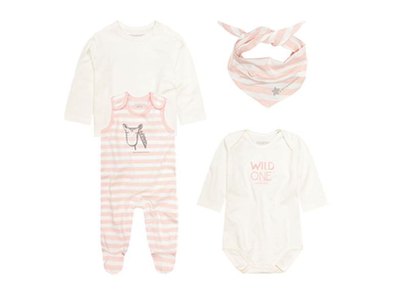 Baby-Kleidungsset mit einem gestreiften Strampler, einem T-Shirt und einem Bandana.