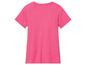 Ein pinkfarbenes T-Shirt mit kurzen Ärmeln.