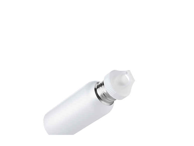 Eine weiße Thermosflasche mit Griff.