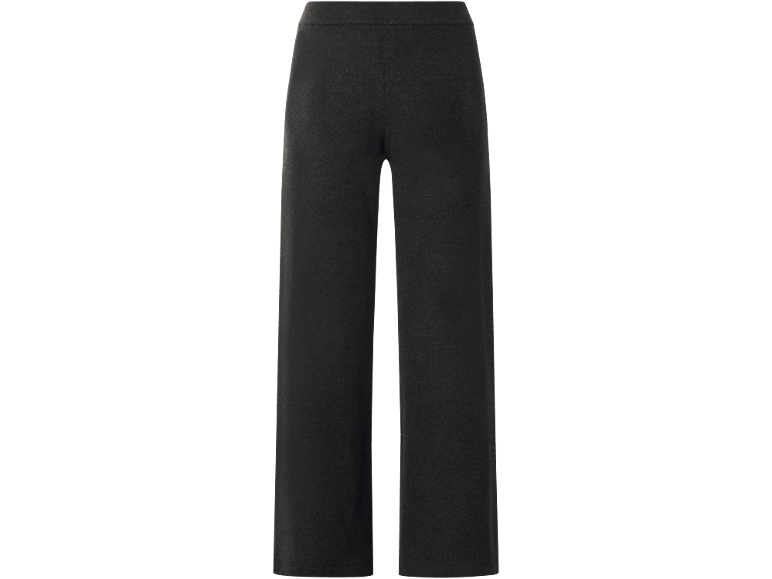 Schwarze weite Freizeithose.