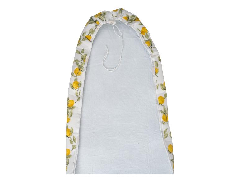 Bügelbrettbezug mit Zitronenmuster.