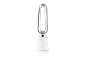 Weißer rotorloser Turmventilator auf schwarzem Hintergrund