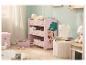 Rosa Kinderregal mit Stoffboxen und Tierdekorationen.
