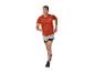Mann in orangefarbenem Laufshirt und grauen Shorts