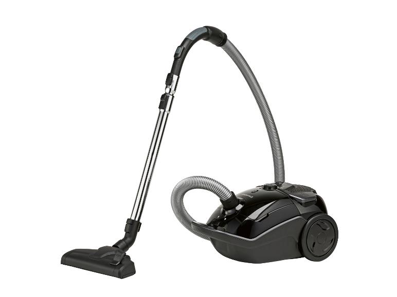 Schwarzer Staubsauger mit Metallgriff und Schlauch.