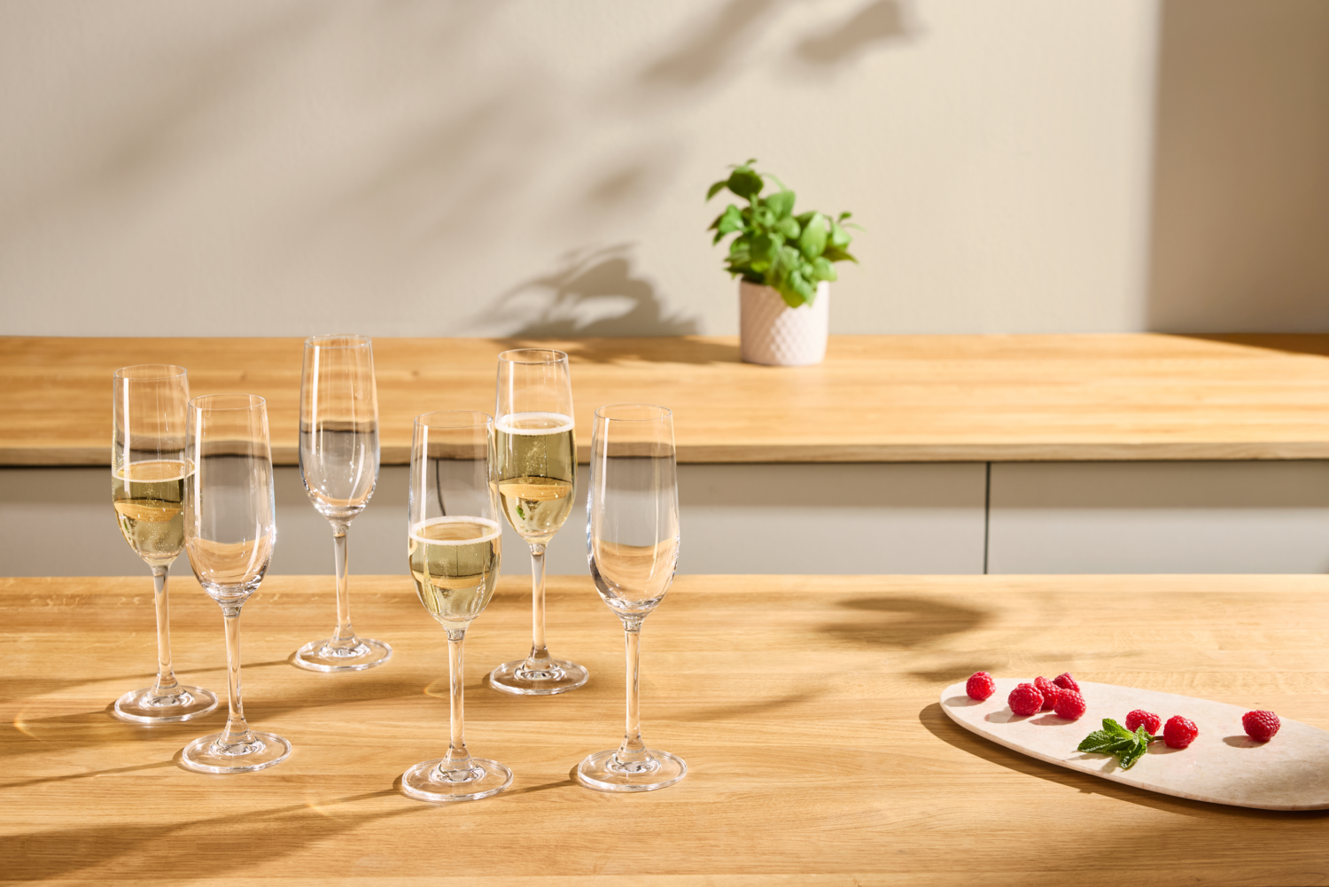SILVERCREST® Sektgläser / Weißweingläser / Wassergläser / Rotweingläser, 6-teilig (Sektglas) – Bild 2 von 4