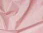 Ein glatter, rosafarbener Stoff.