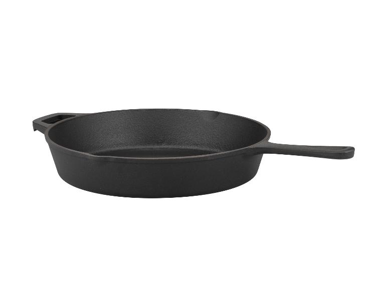 GSW Black Iron BBQ Pfanne 26cm aus Gusseisen, von der Seite gesehen
