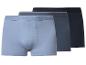 Drei Herren-Boxershorts in Blau- und Schwarztönen.