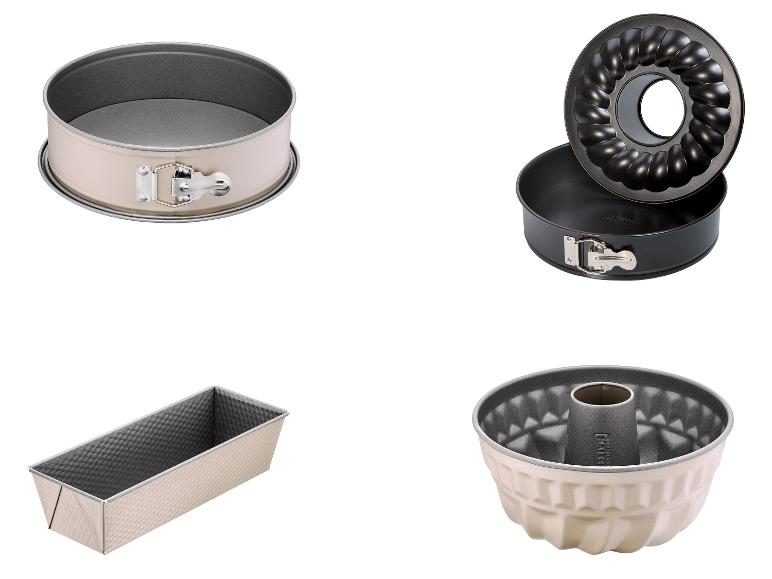 Vier Backformen, darunter eine Springform, eine Gugelhupfform und eine Kastenform.