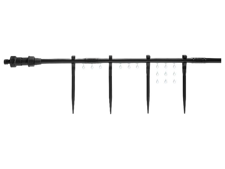 Tropfschlauchbewässerung: Schlauch und Tropfer.