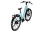Hellblaues E-Bike mit Gepäckträger und Kenda Khan II Reifen.
