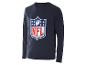 Ein dunkelblaues Langarmshirt mit NFL-Logo.