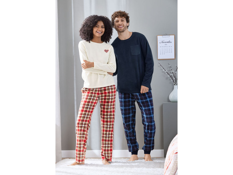 Gehe zu Vollbildansicht: esmara Damen Pyjama aus kuscheliger und wärmender Fleece-Qualität - Bild 11